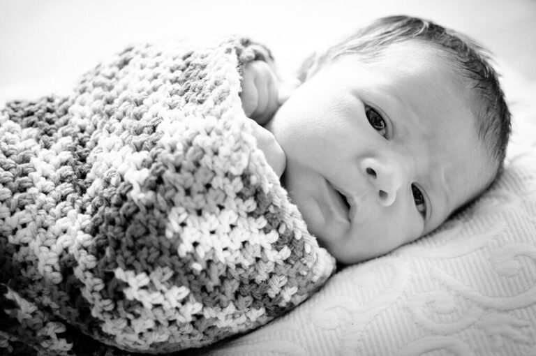 Newborn Pictures Manhattan Beach Baby Zoe