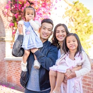 Beautiful architecture in family photos Palos Verdes Estates, CA